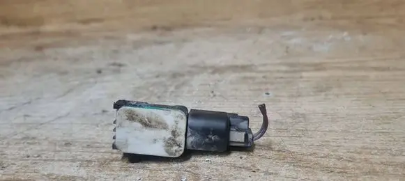 Volvo V70 Airbag deployment crash/impact sensor 30712107
