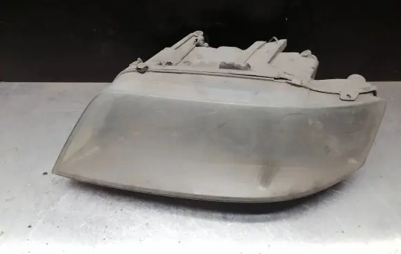Audi A6 S6 C5 4B Headlight/headlamp 14846500