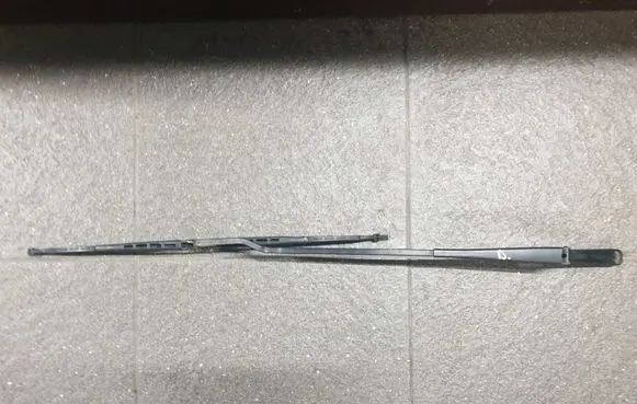 Volkswagen Transporter - Caravelle T4 Front wiper blade arm 701955410A