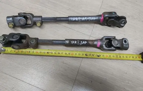 Toyota Yaris Steering wheel axle