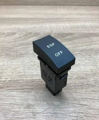 Hyundai Santa Fe ESP (stability program) switch 025917774970
