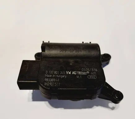 Volkswagen Jetta VI Air flap motor/actuator