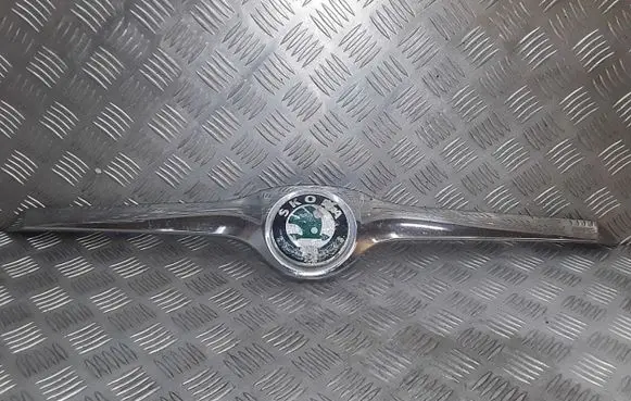 Skoda Superb B6 (3T) Front grill 131014009001