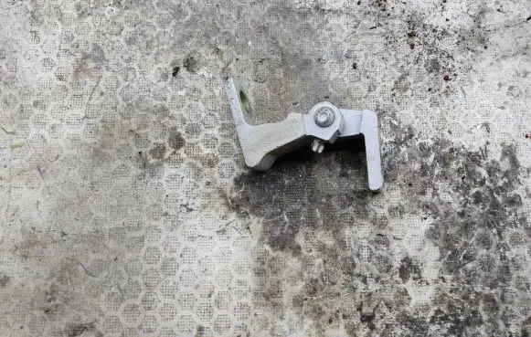 Front door upper hinge