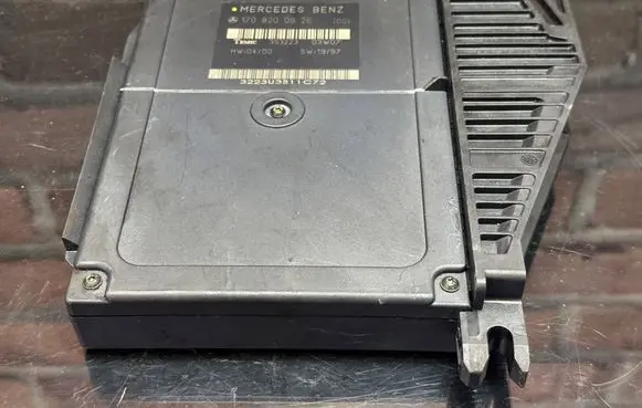 Mercedes-Benz SLK R171 Comfort/convenience module 1708200926 353223 3223U3B11C72