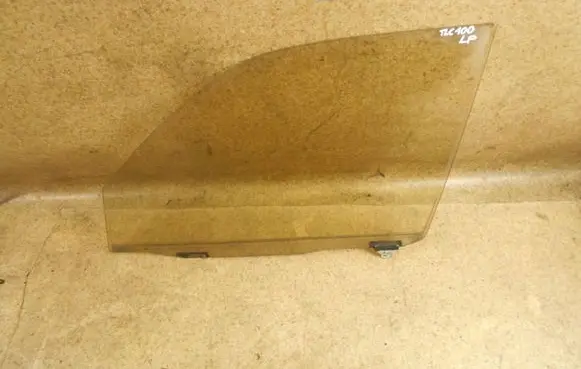 Toyota Land Cruiser (J100) Front door window glass four-door 