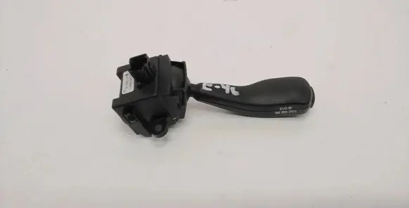 BMW 3 E46 Indicator stalk 8363668K 01104010
