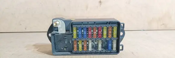 Jaguar XJ X308 Fuse module LNE2800CA 2800CA 518001003