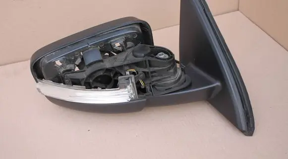 Volvo XC60 Front door electric wing mirror 31352114