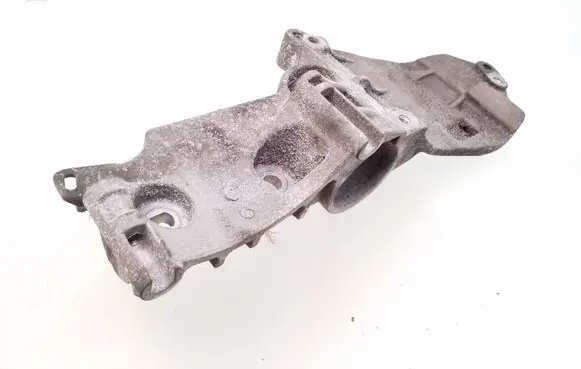 Nissan Pulsar Generator/alternator bracket 8200669494