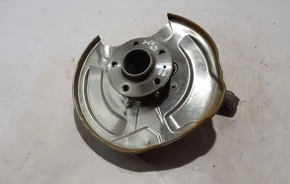 Volvo S60 Rear wheel hub 31681580