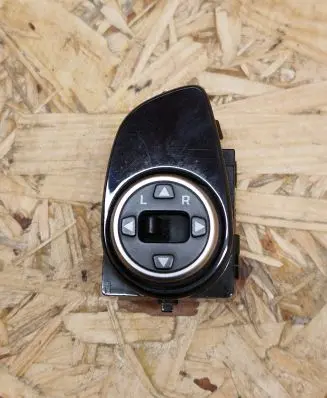 Hyundai i20 (GB IB) Wing mirror switch 299140228 LGJT