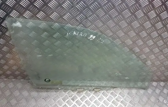 Nissan Almera Front door window glass four-door