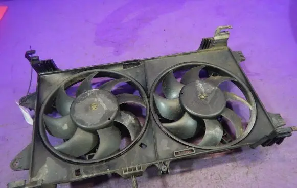 Fiat Punto (188) Fan set 