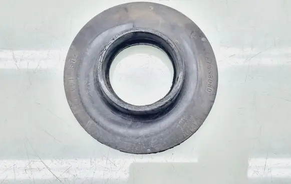 Toyota Proace Rear coil spring rubber mount 1477558080 516434
