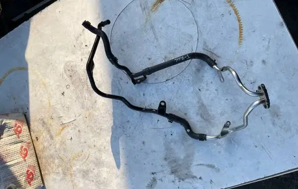 Volkswagen T-Roc Engine coolant pipe/hose 05E122447E