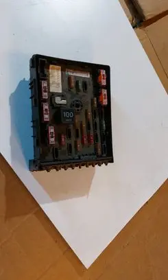Volkswagen PASSAT B6 Fuse module 3C0937125 35404552