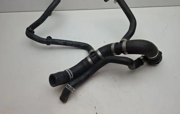 Volvo V60 Engine coolant pipe/hose 31686003 H29092