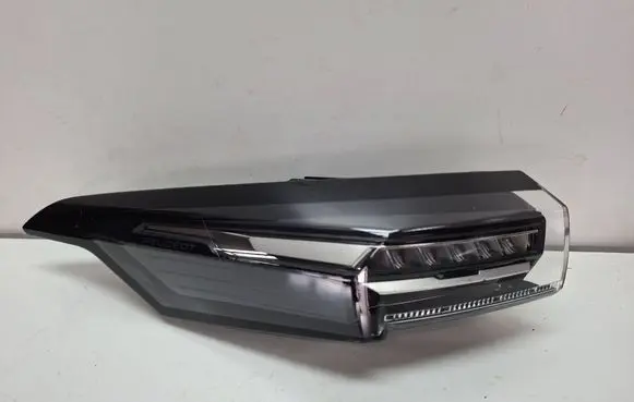 Peugeot 308 Rear/tail lights S27639827 9835299480