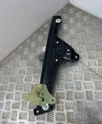 Renault Clio V Front door window regulator with motor 807216723R