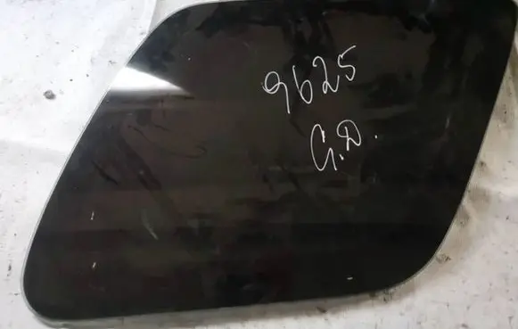 Ford Maverick Rear side window as2
