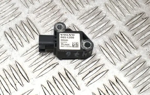Volvo V50 Airbag deployment crash/impact sensor 8651200 8839A5 MRSA5
