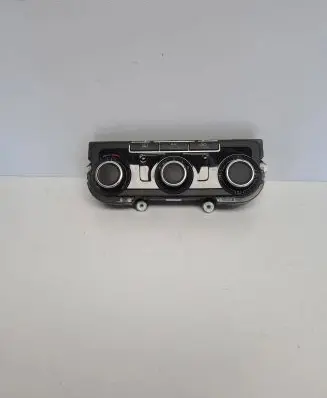Volkswagen Jetta VI Climate control unit 7N0907426BG 5HB01129200