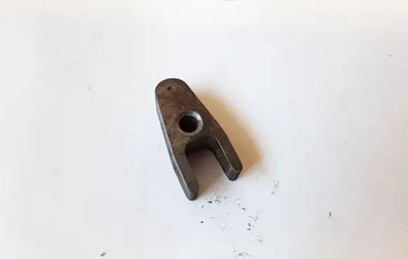 Mercedes-Benz CLS C219 Fuel Injector clamp holder NOCODE