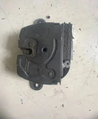BMW X1 F48 F49 Engine bonnet/hood lock/catch 734852904 C21132102 16367210