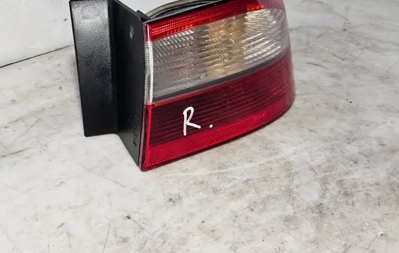 Renault Laguna II Rear/tail lights 8200002474