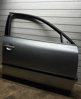 Volkswagen PASSAT B5.5 Front door 3B4837756D