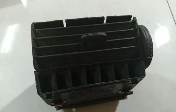 Opel Zafira B Dash center air vent grill 13144398