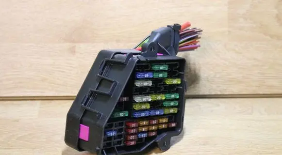 Audi A4 S4 B7 8E 8H Fuse box set 8D1941824