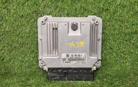Volkswagen Tiguan Engine control unit/module ECU 06J906026H 0261201781