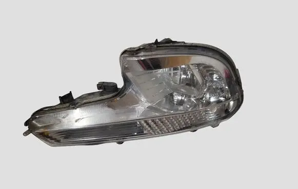 Peugeot 508 Front fog light 9670476180