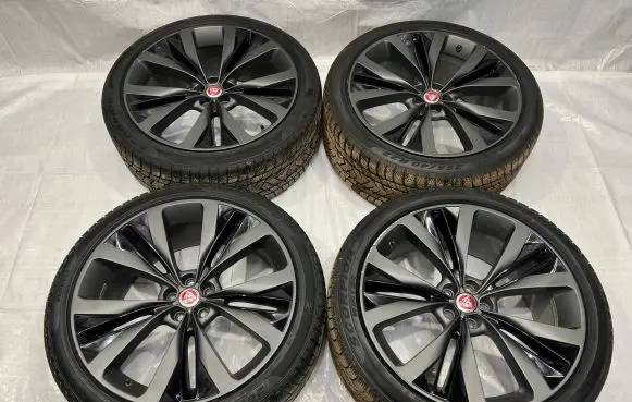Jaguar F-Pace R18 alloy rim 
