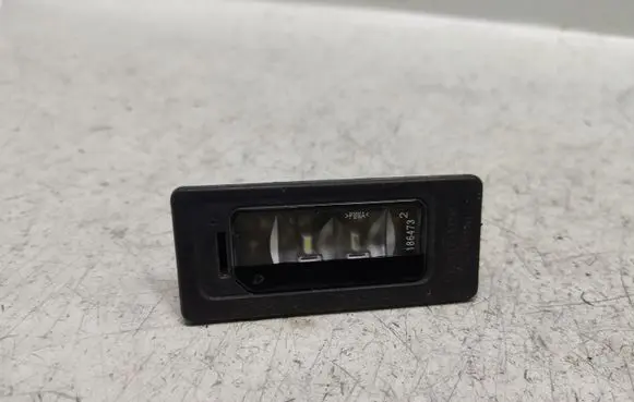Volkswagen PASSAT B7 Number plate light