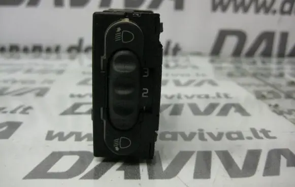 Renault Megane II Headlight level height control switch 8200080042