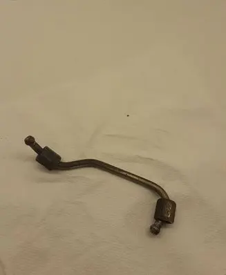 Fuel injector supply line/pipe