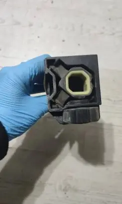 Alfa Romeo Stelvio Radiator mount bracket 00505426860 0000027