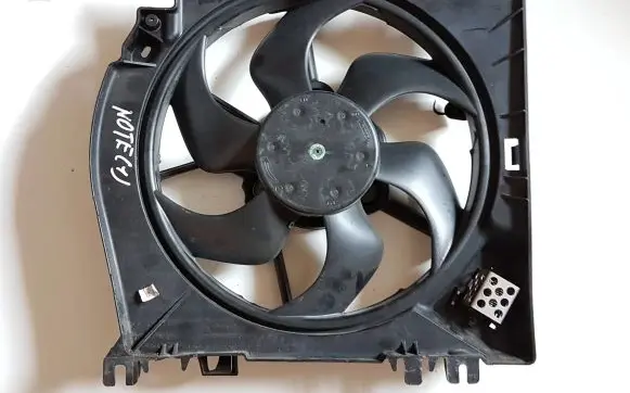 Nissan Note (E11) Radiator cooling fan shroud 3000268 144812349B