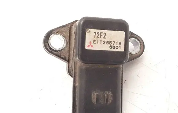 Suzuki Swift I Air pressure sensor E1T26571A