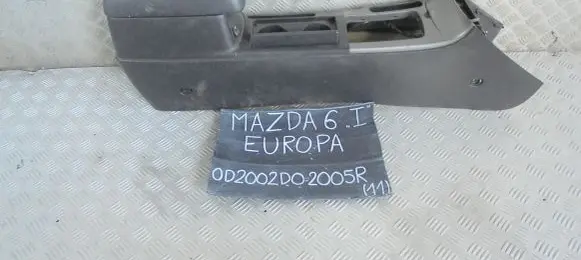 Mazda 6 Center console