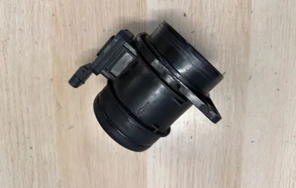 Seat Leon (5F) Mass air flow meter 04L906461B