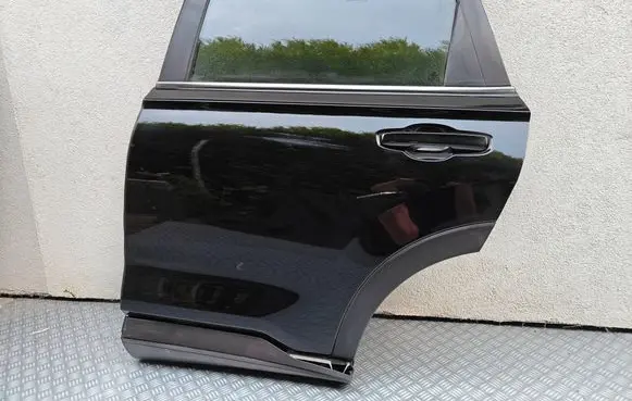 Honda CR-V Rear door 