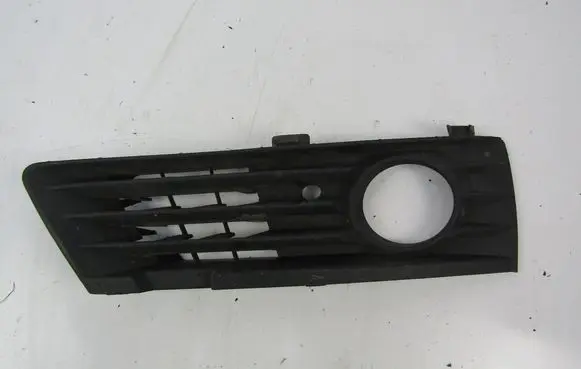 Opel Zafira B Front fog light trim/grill 131124990RH