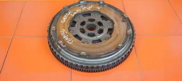 Nissan Qashqai Dual mass flywheel HRA2