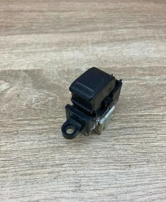 Nissan Almera Electric window control switch NISSANALMERA