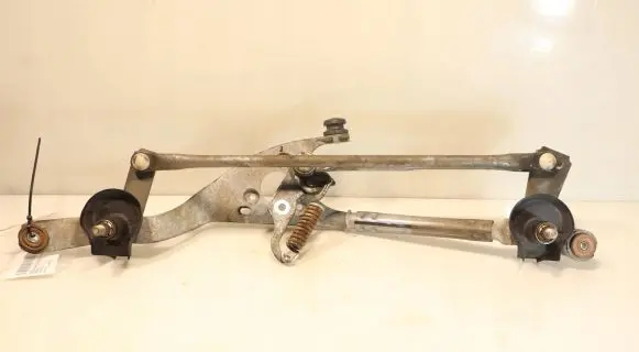 Toyota Auris 150 Front wiper linkage 