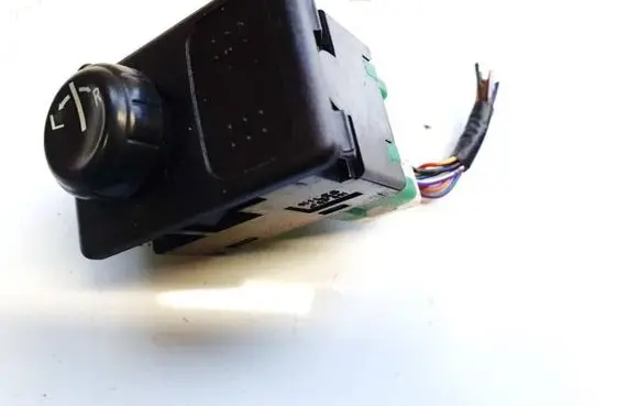 Nissan Primera Wing mirror switch